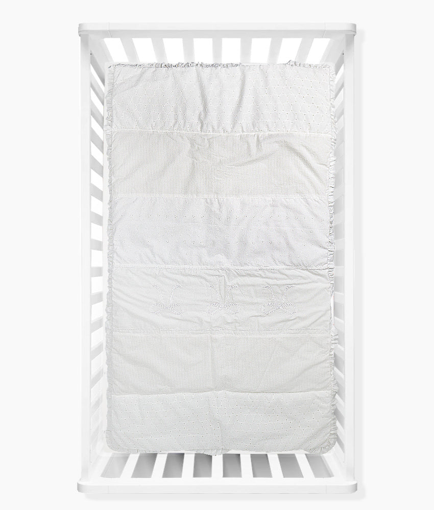 Elegant Smockers LK | Baby Comforter Quilt – Classic White Theme | Sri Lanka