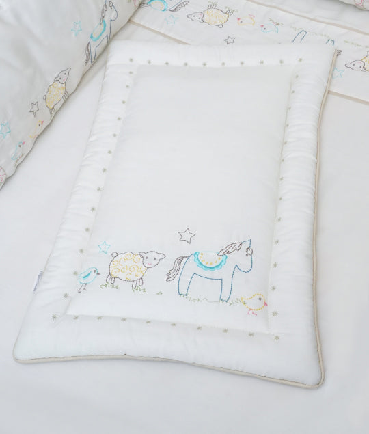 Elegant Smockers LK | Baby Hand Quilt – Farmyard Friends Theme | Sri Lanka
