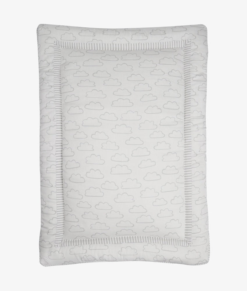 Elegant Smockers LK | Baby Hand Quilt – Cloudy Theme | Sri Lanka