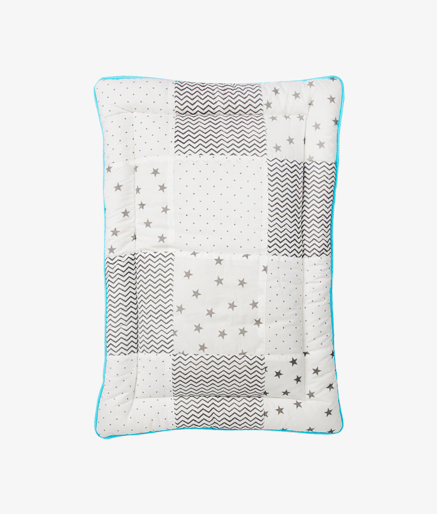 Elegant Smockers LK | Baby Hand Quilt – We Love You More Theme | Sri Lanka 